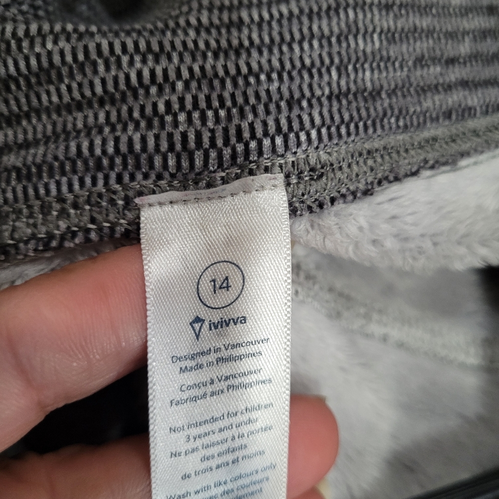 Ivivva jacket - Picture 10 of 10
